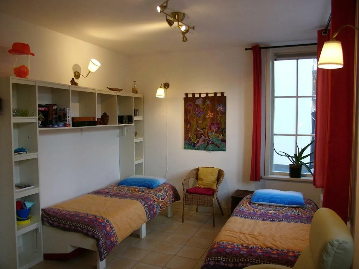 Dar Cho Apartment contacts